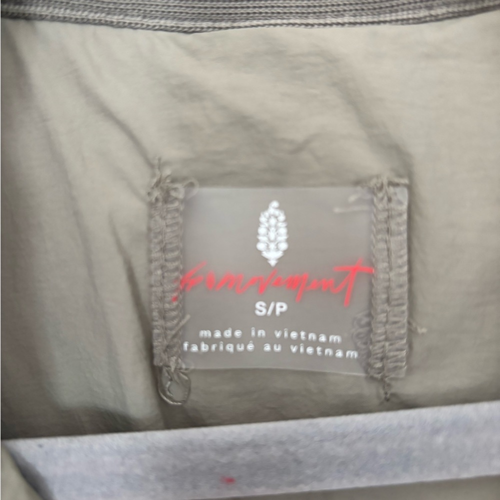 NWOT, Never worn, Pippa Packable Jacket, Free People, Size S, color sage stone - Picture 5 of 6